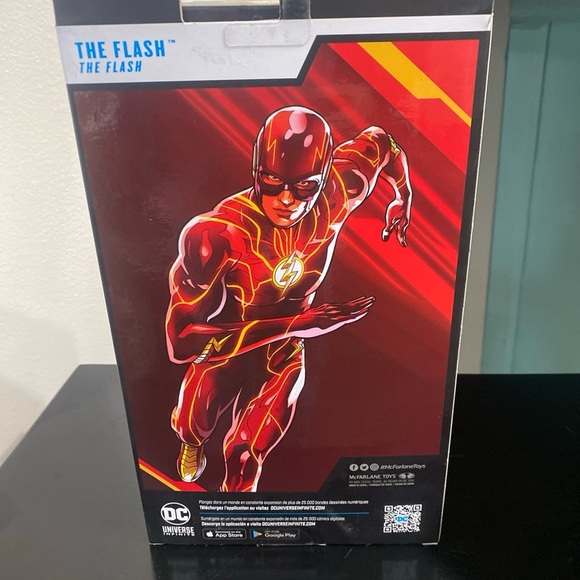 DC COMICS - The Flash Movie - Flash Action Figure McFarlane - Picture 2 of 12